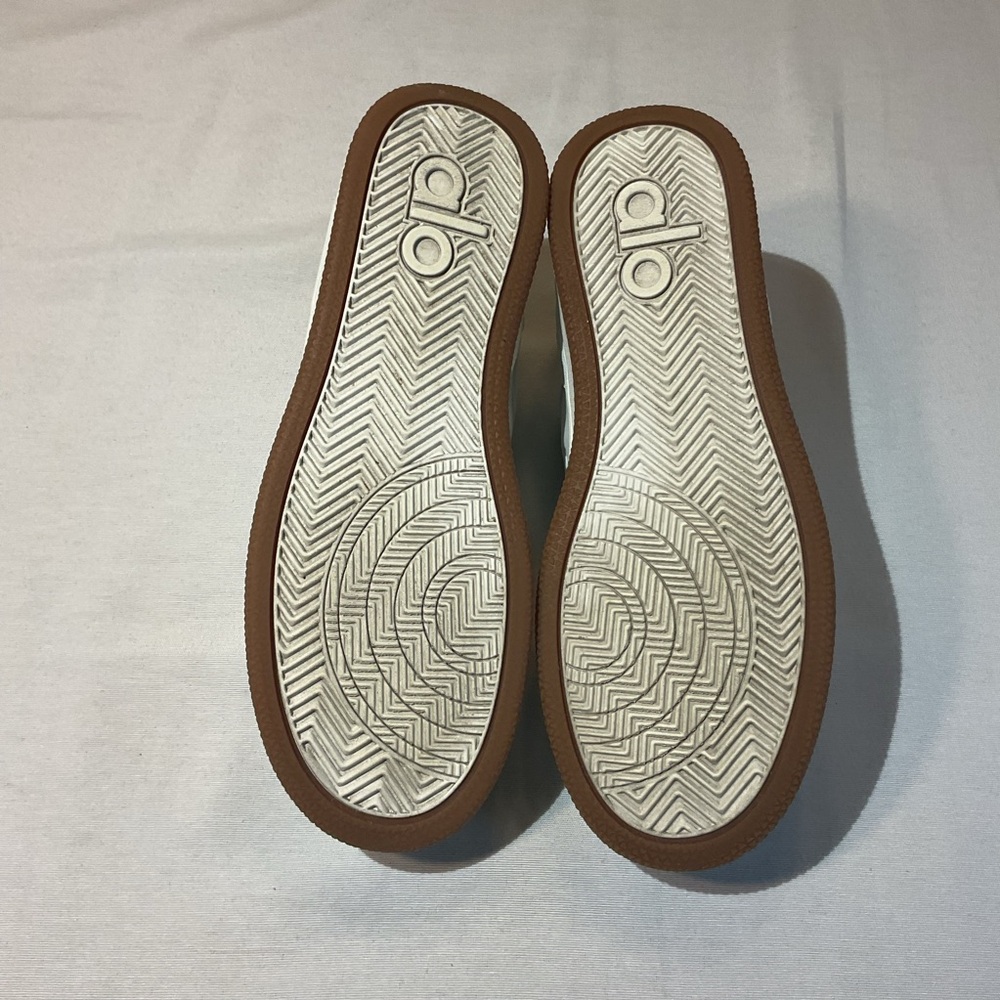 Alo Yoga Recovey Mode Shoes Sneakers Pure White Size M8 W9.5 Comfy Lace Tie-Up - Picture 9 of 10